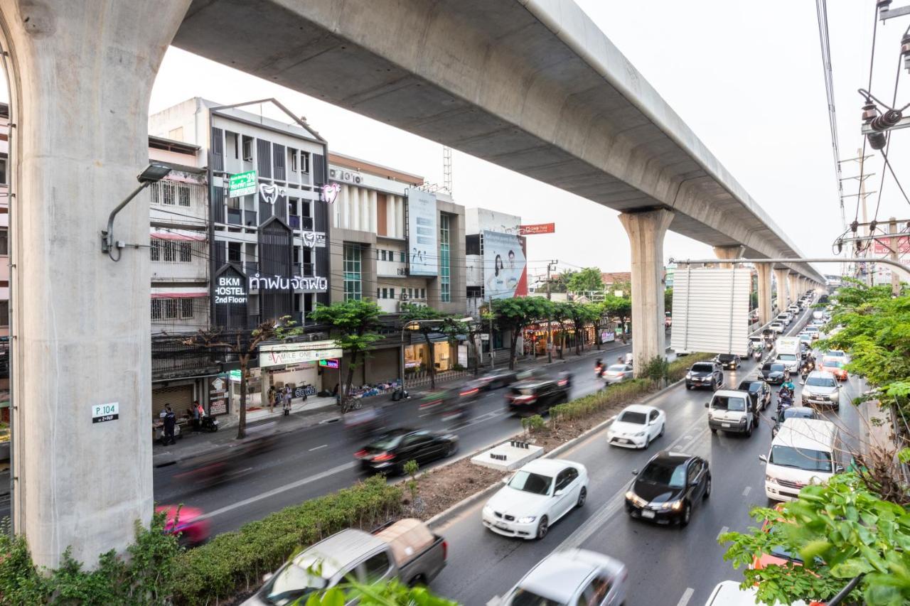Baan Kun Mhor Hostel บ้านคุณหมอโฮสเทล Bangkok Exteriér fotografie