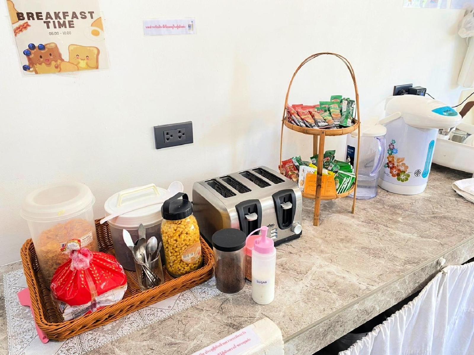 Baan Kun Mhor Hostel บ้านคุณหมอโฮสเทล Bangkok Exteriér fotografie